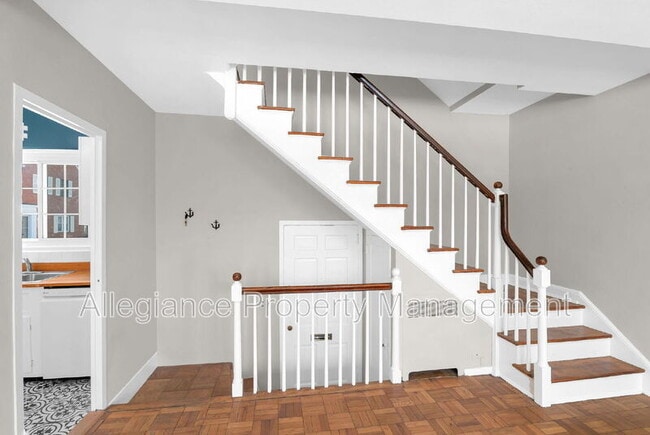 Building Photo - 1726 Preston Rd