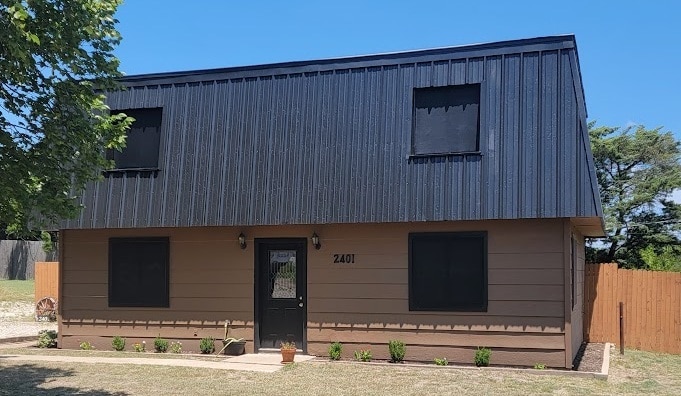 Primary Photo - 2401 Azle Hwy