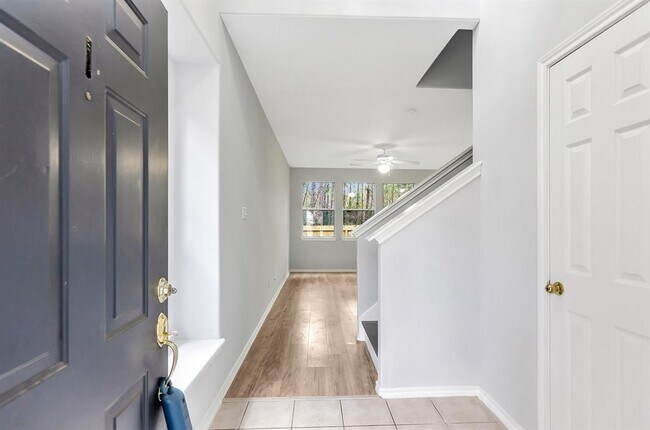 Foto del edificio - 67 Ledgestone Pl
