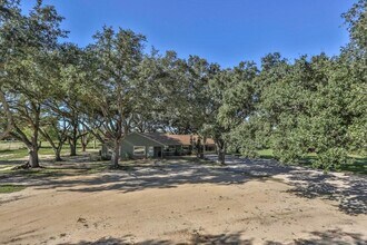 Building Photo - 14114 TX-36