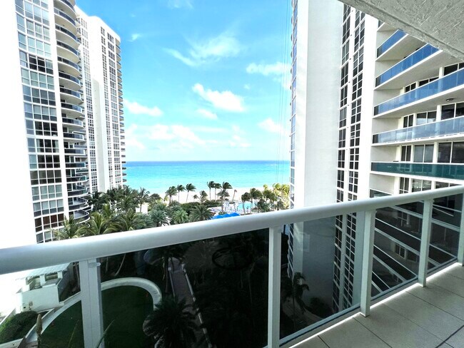 Building Photo - 3100 N Ocean Blvd