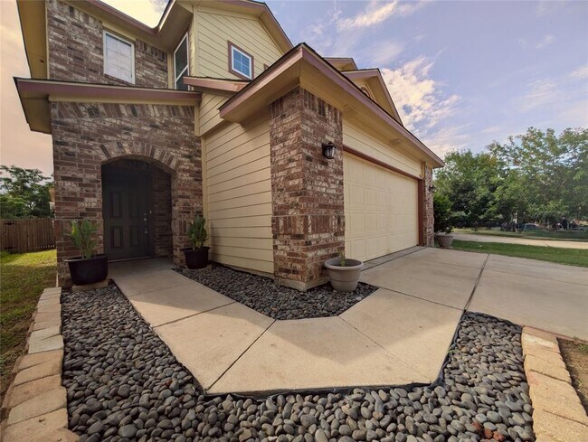 Foto del edificio - 3508 Wickham Ln