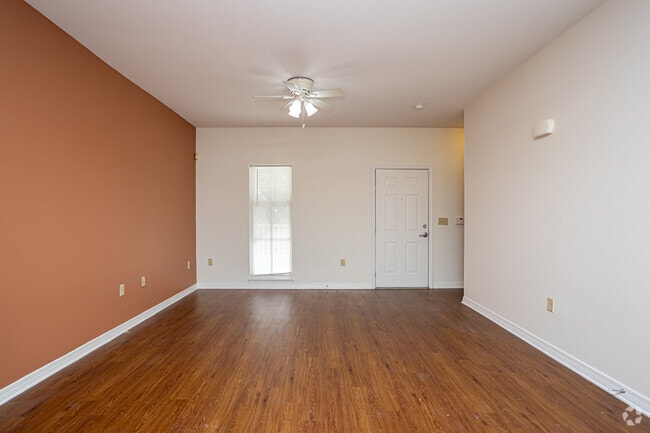 2BR, 1.5BA Townhouse - 984SF - Marrero Commons