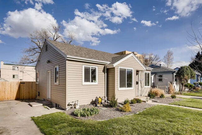 Photo - 1370 Xanthia St (Denver, CO) House