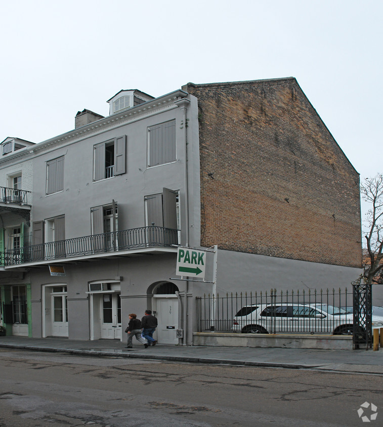 Foto del edificio - 532 Chartres St