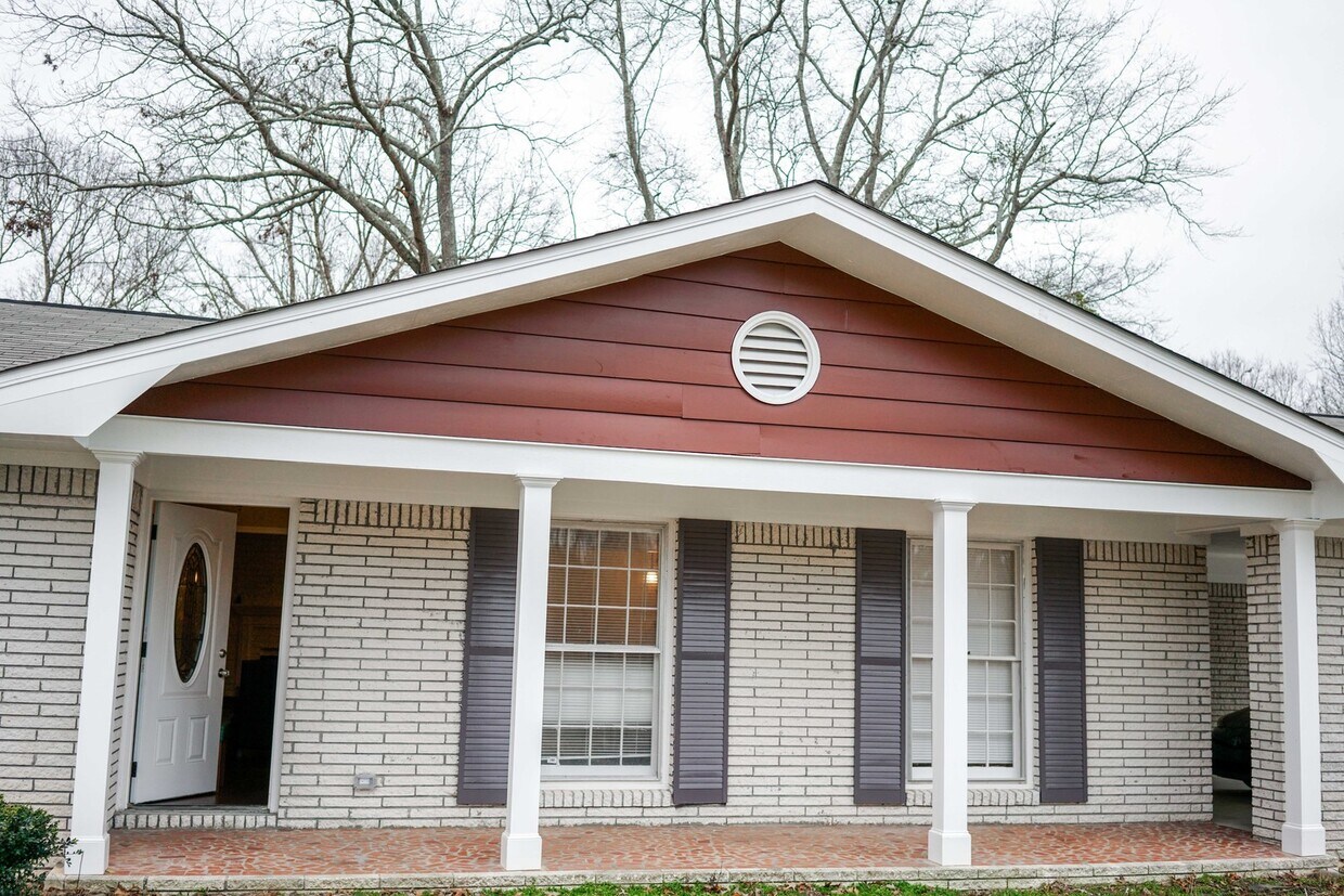 2846 Friendship Rd Apartment for Rent in Buford, GA