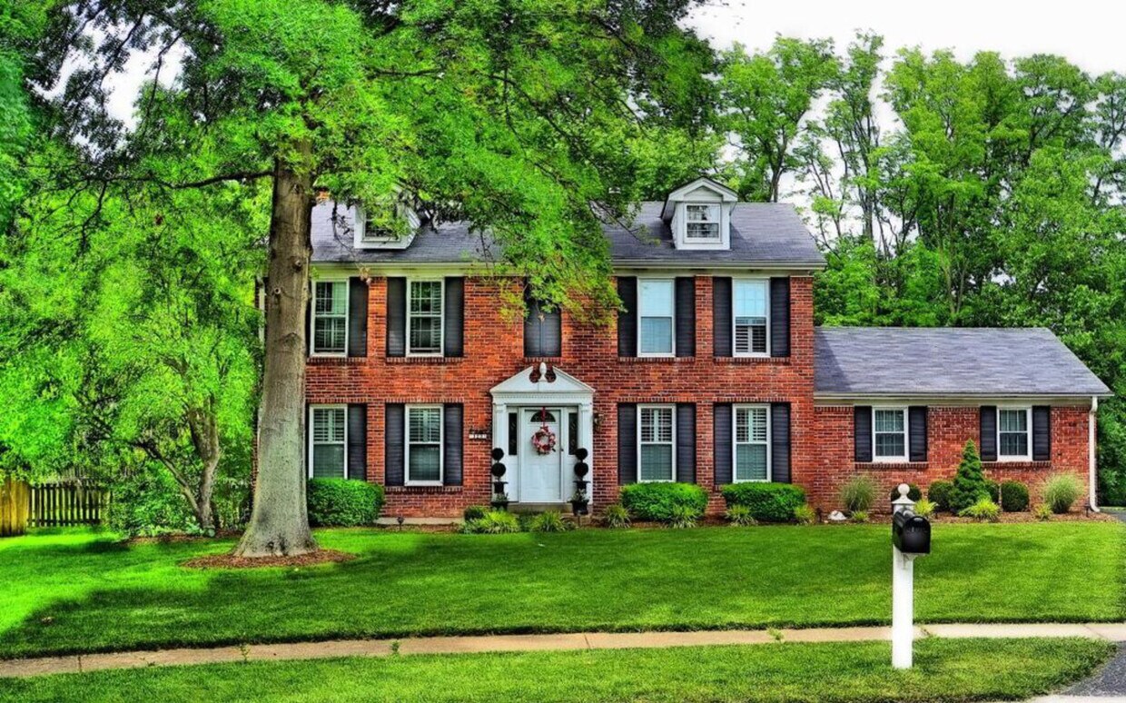 Primary Photo - 123 Country Creek Ct