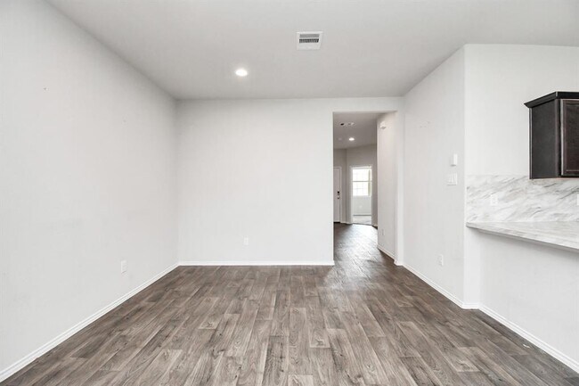 Foto del edificio - 21307 Montclair Valley Way