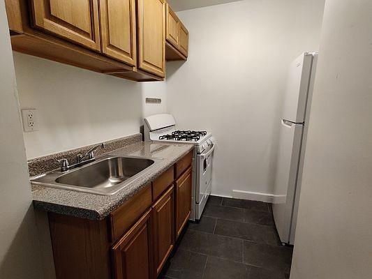 Foto principal - 1 bedroom in Bronx NY 10467