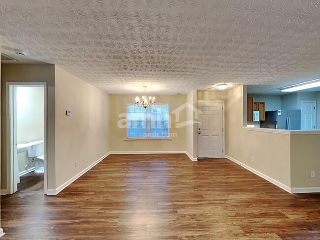 Foto del edificio - 293 Windcroft Ln NW