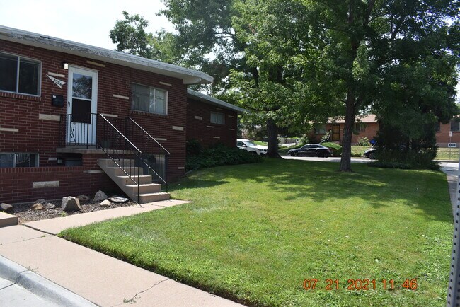 Building Photo - 5396 S Lakeview St