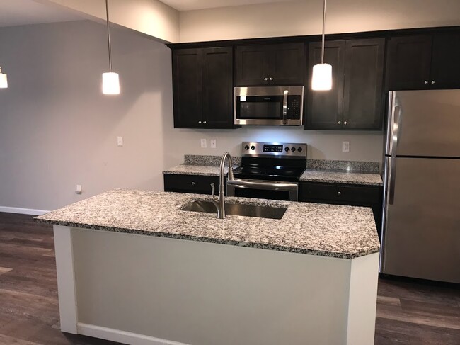 Building Photo - 2077 Community Ln