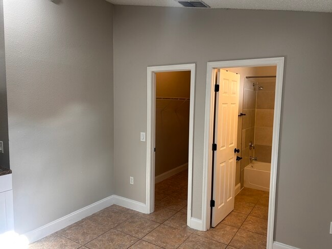 Building Photo - 2958 Cool Breeze Cir