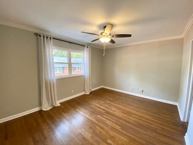 Building Photo - 3660 Peachtree Rd NE