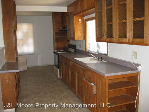 Building Photo - 134 Kenwood Ave