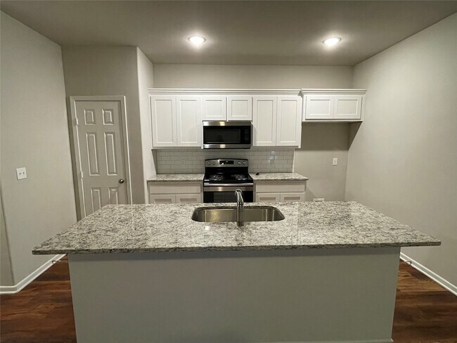 Foto del edificio - 2721 Ginger Ct