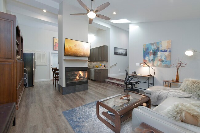 Building Photo - 73 Summerfield St