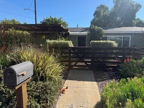 Building Photo - 635 Chestnut Ave