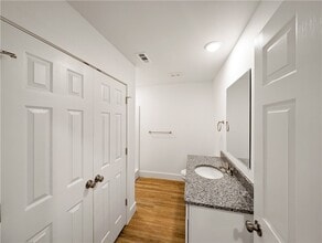 Building Photo - 1206 Nedra Dr