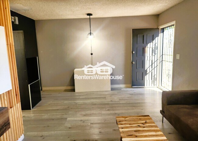 Foto del edificio - 6020 Carmen Blvd