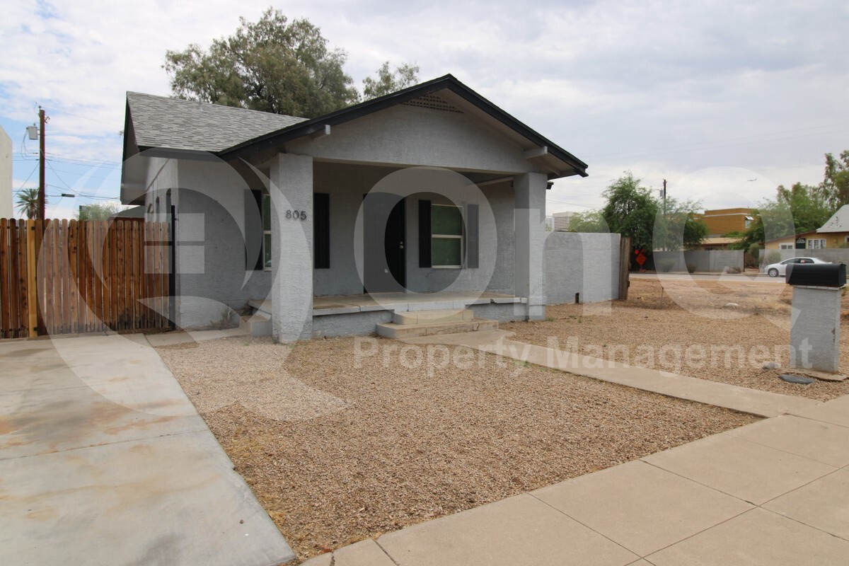 Primary Photo - 805 N 10th Ave