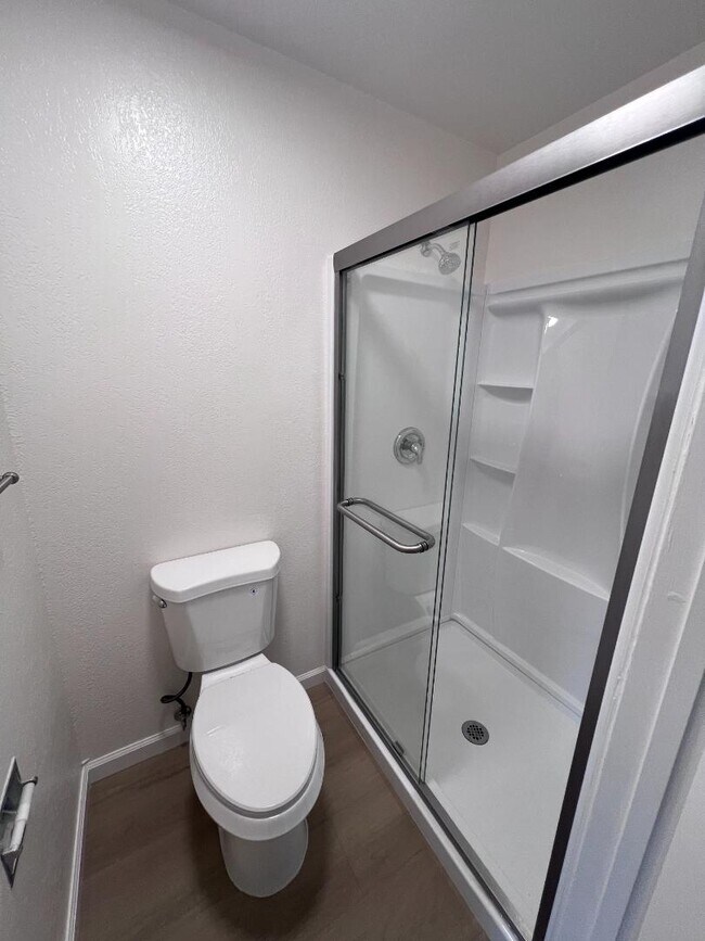 Foto del edificio - 1178-1180 1210-1212 Forestwood Dr