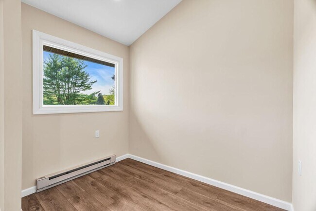 Foto del edificio - 15B Andover Ct