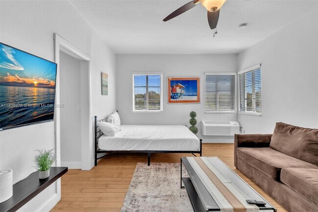 Building Photo - 8415 Harding Ave