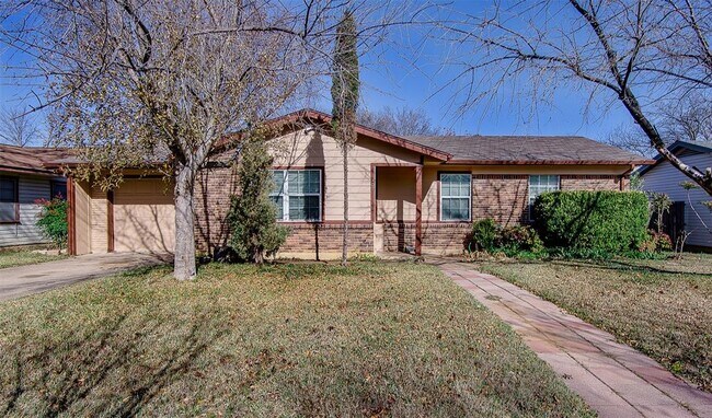 Foto del edificio - 407 E Lavender Ln