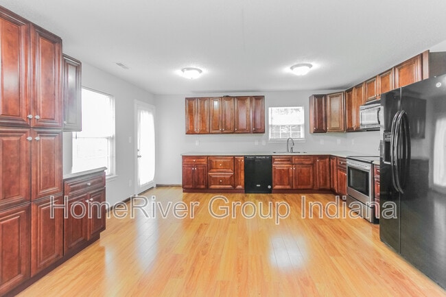 Building Photo - 108 Camelia Ct