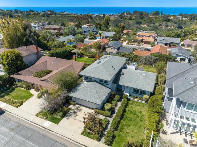 Foto del edificio - 14132 Half Moon Bay Dr