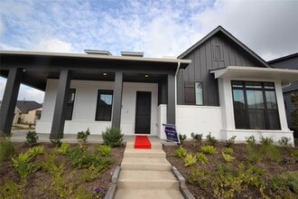 Building Photo - 3207 Kindred Wy