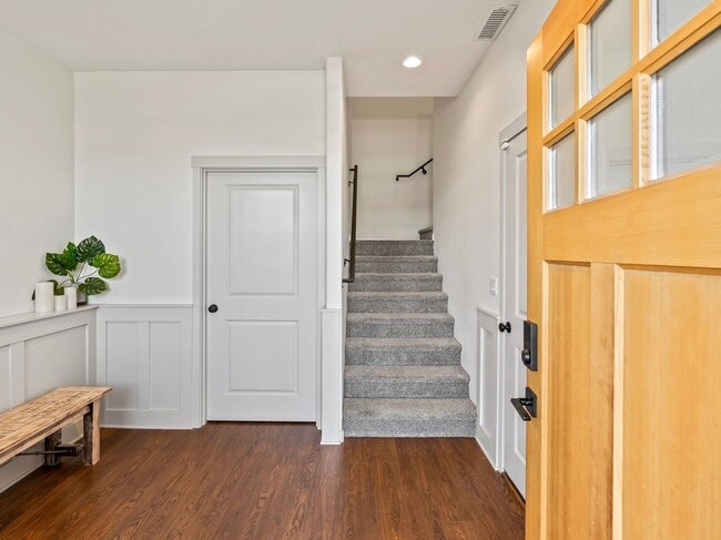 Building Photo - Stylish 3bd 2ba Home in Jackie's Landing n...
