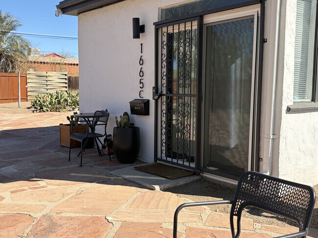 Foto del edificio - River Loft Bungalows on Warren+9th