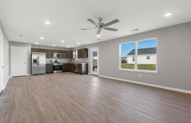 Foto del edificio - 8145 Driftwood Lp