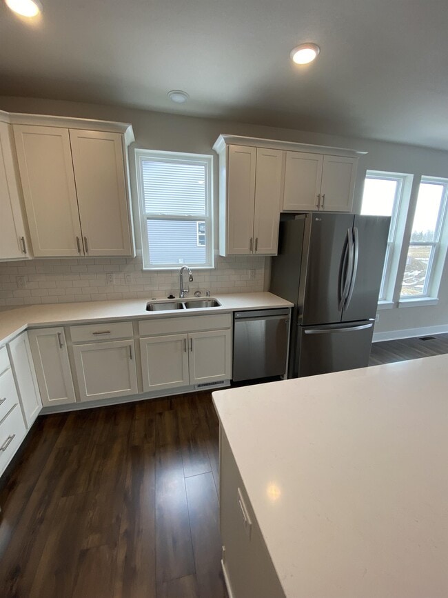 W218N16066 Tiger Lily Dr, Jackson, WI 53037 House Rental in Jackson