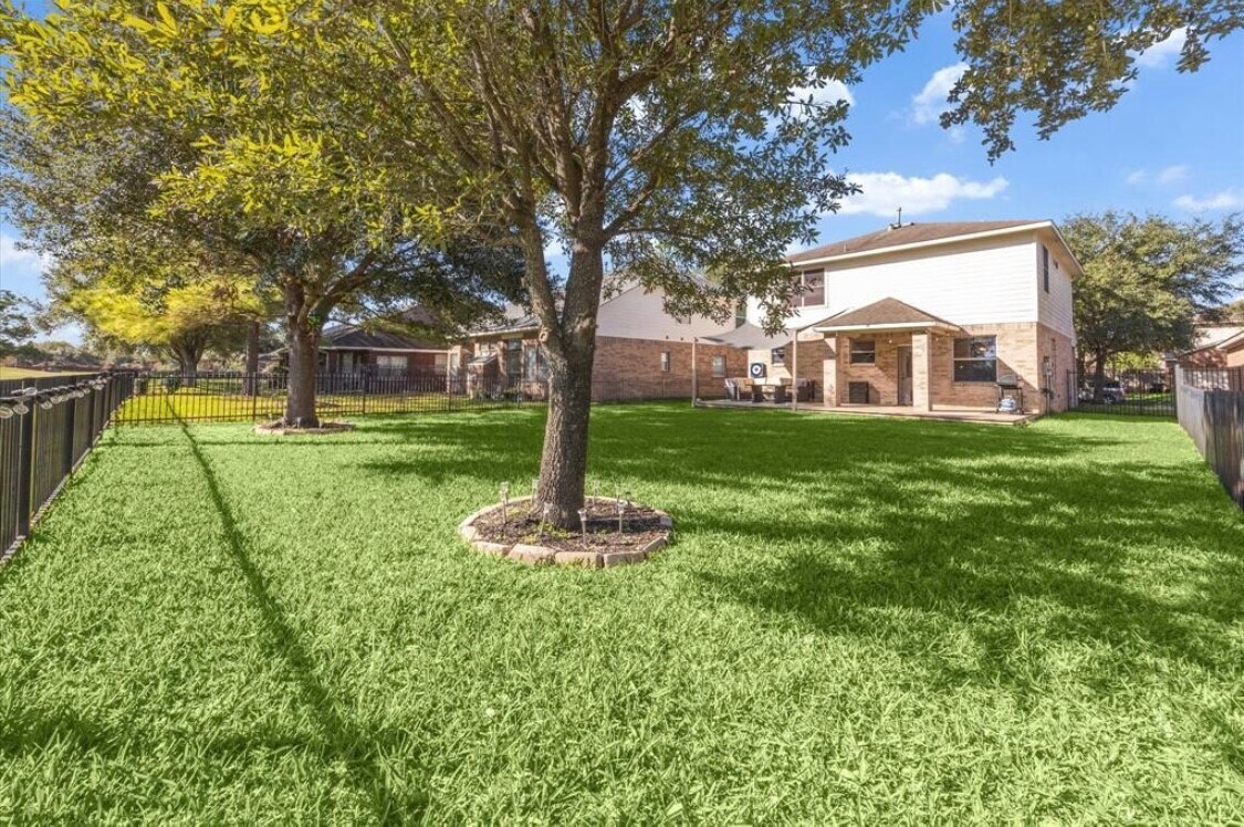 Foto del edificio - 10422 Lyndon Meadows Dr