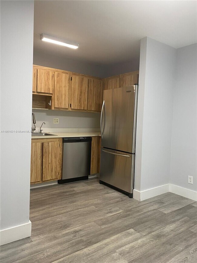Foto del edificio - 3231 NW 102nd Terrace