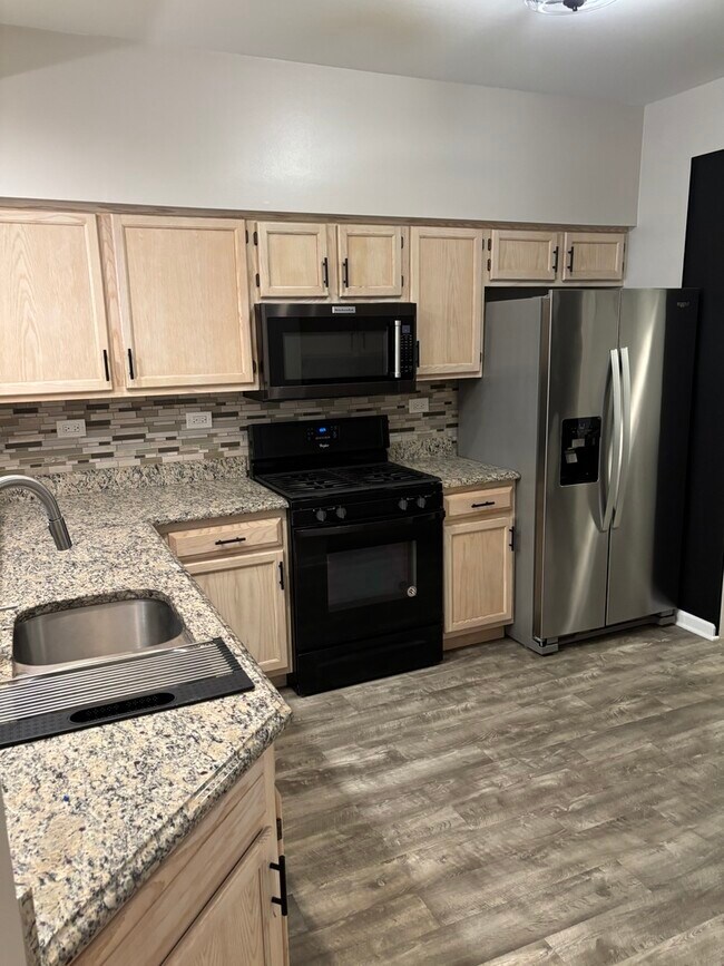 Building Photo - 270 Sierra Pass Dr