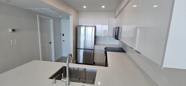 Foto del edificio - 2501 S Ocean Dr