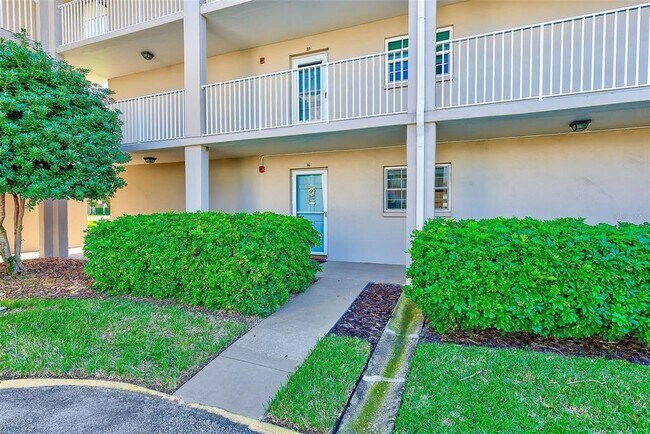 Foto del edificio - 10215 Regal Dr