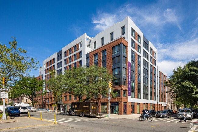 Building Photo - The Rennie