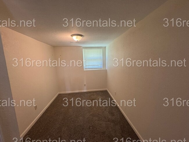 Foto del edificio - $950- 3 bed 1 bath - Single Family Home