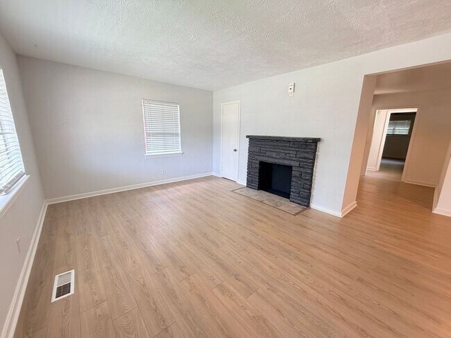 Foto del edificio - 4816 3rd Ave S