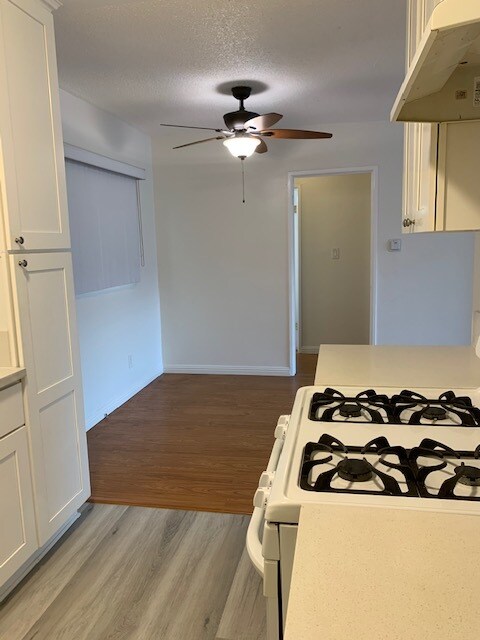 Dining Room - 1430 College View Dr