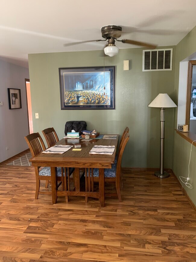 Dining - 2116 Northwind Cir