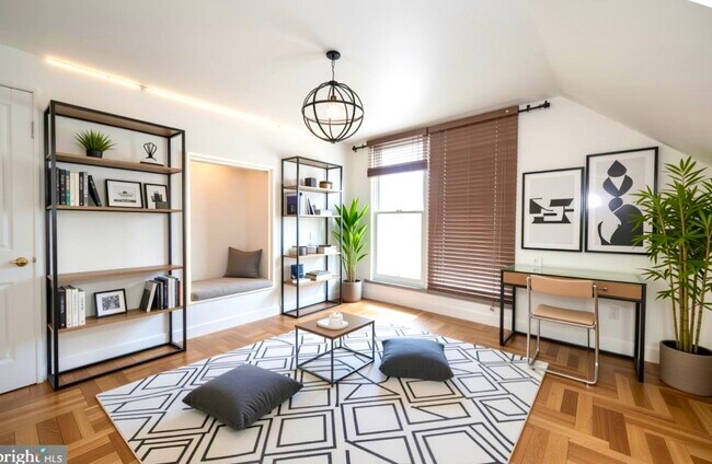 Foto del edificio - 206 E Hinckley Ave