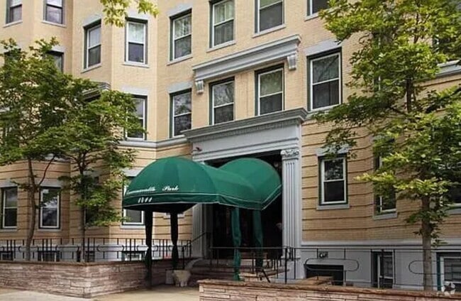 Building Photo - 1411 Commonwealth Ave
