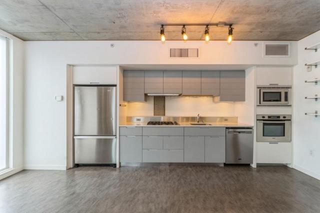 Building Photo - 1 bedroom in Seattle WA 98109