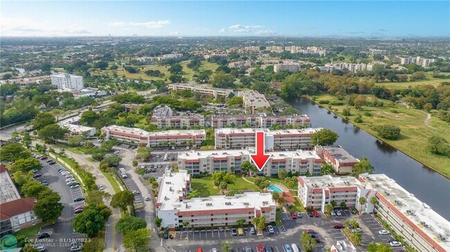 Foto del edificio - 3531 Inverrary Dr